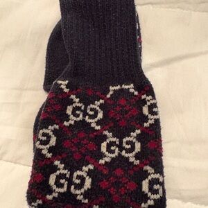 Gucci Black and Red Patterned Socks